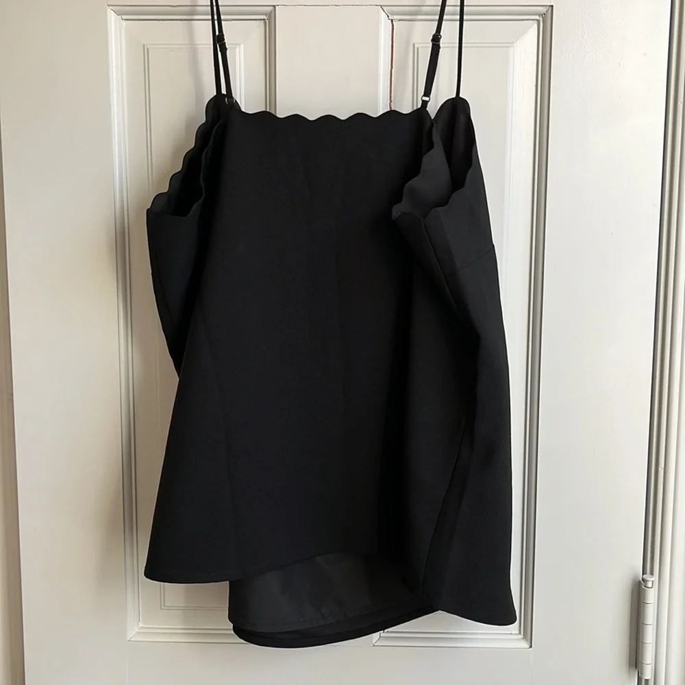 NEW J Crew Black Scalloped Neck Cami - Picture 3 of 3